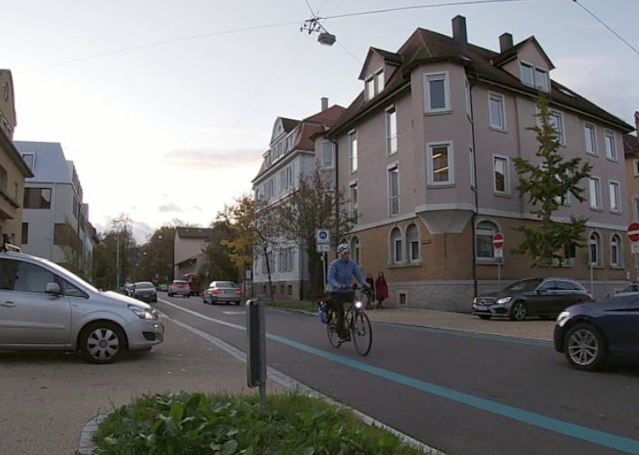 Video – RT – Fahrradstraße Charlottenstraße Kreuzung Aulberstraße